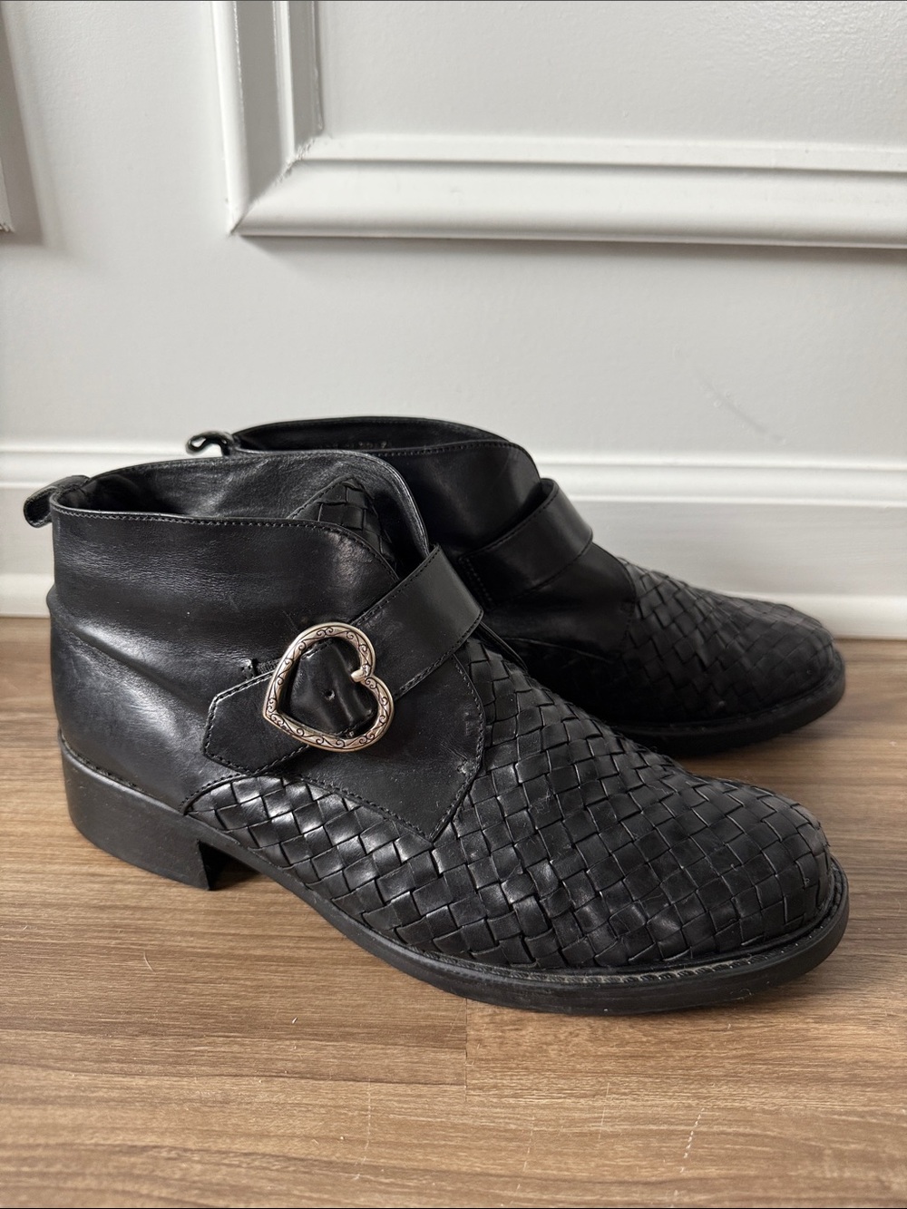Brighton Krista Woven Leather Ankle Boots Booties Heart Buckle Black Women's 8M